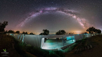 Arco de la Vía Láctea visto desde Extremadura
