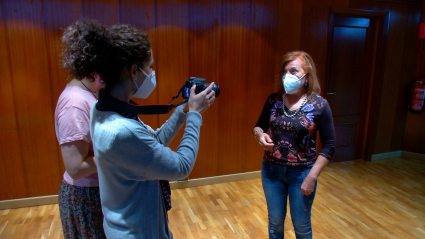 Grabando cortometraje sobre discapacidad a una mujer ciega o con discapacidad visual