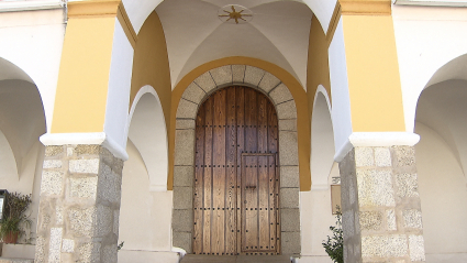 Edificación religiosa en Ceclavín