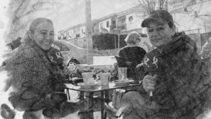 Un café múltiple, una historia coral