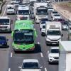 Decenas de vehículos durante la operación salida por las vacaciones de Semana Santa, en la A-4, a 27 de marzo de 2026, en Madrid