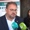 Antonio Rodríguez Osuna, alcalde de Mérida, atendiendo a los medios de comunicación