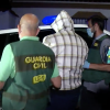 El detenido sale de su domicilio para volver al cuartel de la Guardia Civil de Zafra