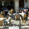 Clientes en una terraza en Mérida