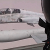 Un piloto de la Base Aérea de Talavera la Real a bordo de un F-5