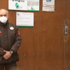 Miguel Ángel Sierra, en la puerta de su centro de salud El Progreso esta mañana 