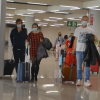 Imagen de viajeros en aeropuerto de Barajas
