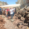 Trabajos de excavación en una de las minas bajo la presencia de familiares de los represaliados