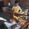 Cortador de jamón en el Salón del Jamón Ibérico de Jerez de los Caballeros