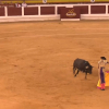 Miguel Ángel Perera con el capote en el primero de la tarde