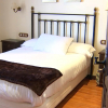 Habitación de un hostal de Olivenza