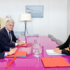 El ministro de Presidencia, Justicia y Relaciones con las Cortes, Félix Bolaños; el vicesecretario de Institucional del PP, Esteban González Pons, y la vicepresidenta de la Comisión Europea, Vera Jourová