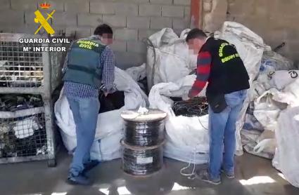 Robo cobre