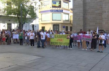 Vecinos de La Coronada protestan contra la proyectada planta de biogás