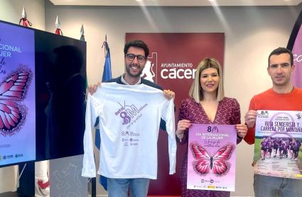 'La fuerza de nuestras alas'  es el lema del ayuntamiento de Cáceres para el 8M