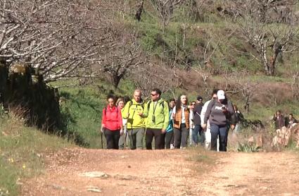 Senderistas en el Valle del Jerte