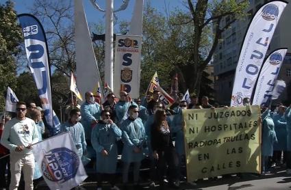 Agentes de Policía Nacional se han concentrado en Badajoz en protesta por la falta de radiopatrullas en las calles