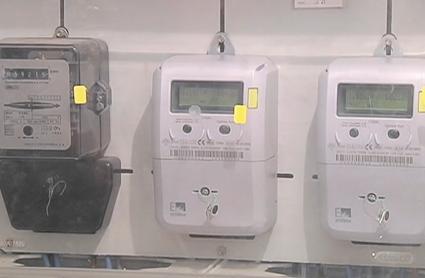El precio de la luz se hunde este sábado a 1,72 euros/MWh, su valor más bajo en un año