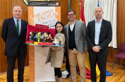 Una alumna del CEIP Trajano de Mérida gana el 44º Concurso 'Qué es un rey para ti?' en Extremadura