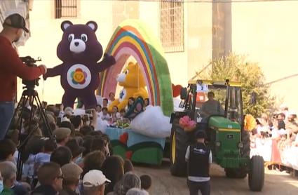 La Romería de Piedraescrita de Campanario reúne este Lunes de Pascua a ocho carrozas y más de 300 jinetes