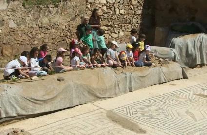 Más de 600 escolares de Mérida participarán en la iniciativa 'Arqueólogo por un día'
