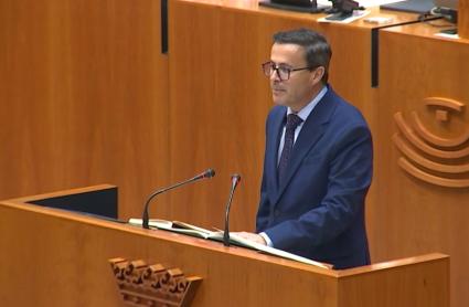 Miguel Ángel Gallardo en la Asamblea de Extremadura
