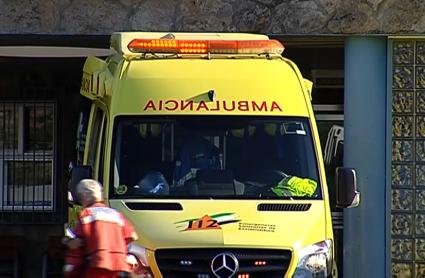 Un hombre de 58 años, en estado crítico tras colisionar contra una farola en Plasencia