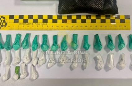 Dosis de cocaína incautadas por la Guardia Civil