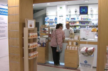 Farmacéutico trabajando 