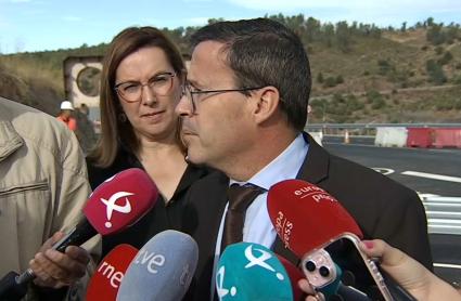 El PSOE pone sobre la mesa una posible enmienda a la totalidad