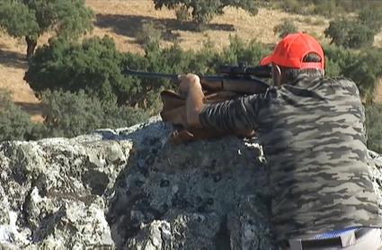 Un cazador durante una jornada de caza