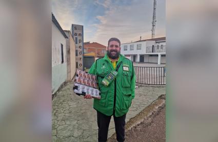 Jonatan Lozada, vendedor que ha dado el premio en Villagonzalo