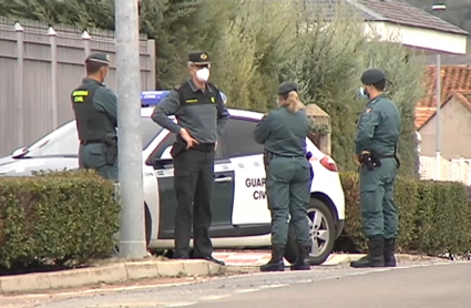 Controles de la Guardia Civil en la entrada de Alcuésar