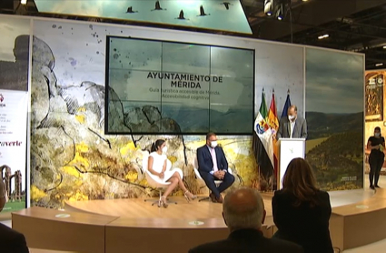 Momento de la presentación de la oferta turística de Mérida en FITUR.