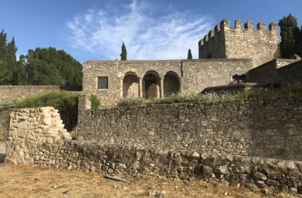 Tramo de la Alcazaba de Trujillo donde rodará HBO España.
