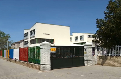 Fachada del colegio Guadiana de Badajoz 