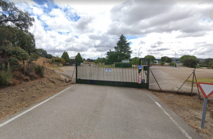 Acceso al punto limpio de Plasencia en el que ha fallecido una trabajadora