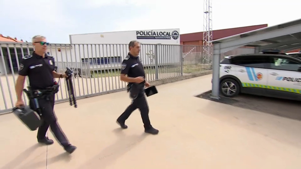 Mérida envía otros seis efectivos más de la Policía Local con varios drones a Valencia