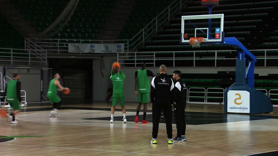 El Cáceres Basket vuelve a los entrenamientos