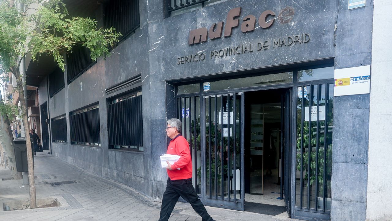 Fachada de un edificio de Muface
