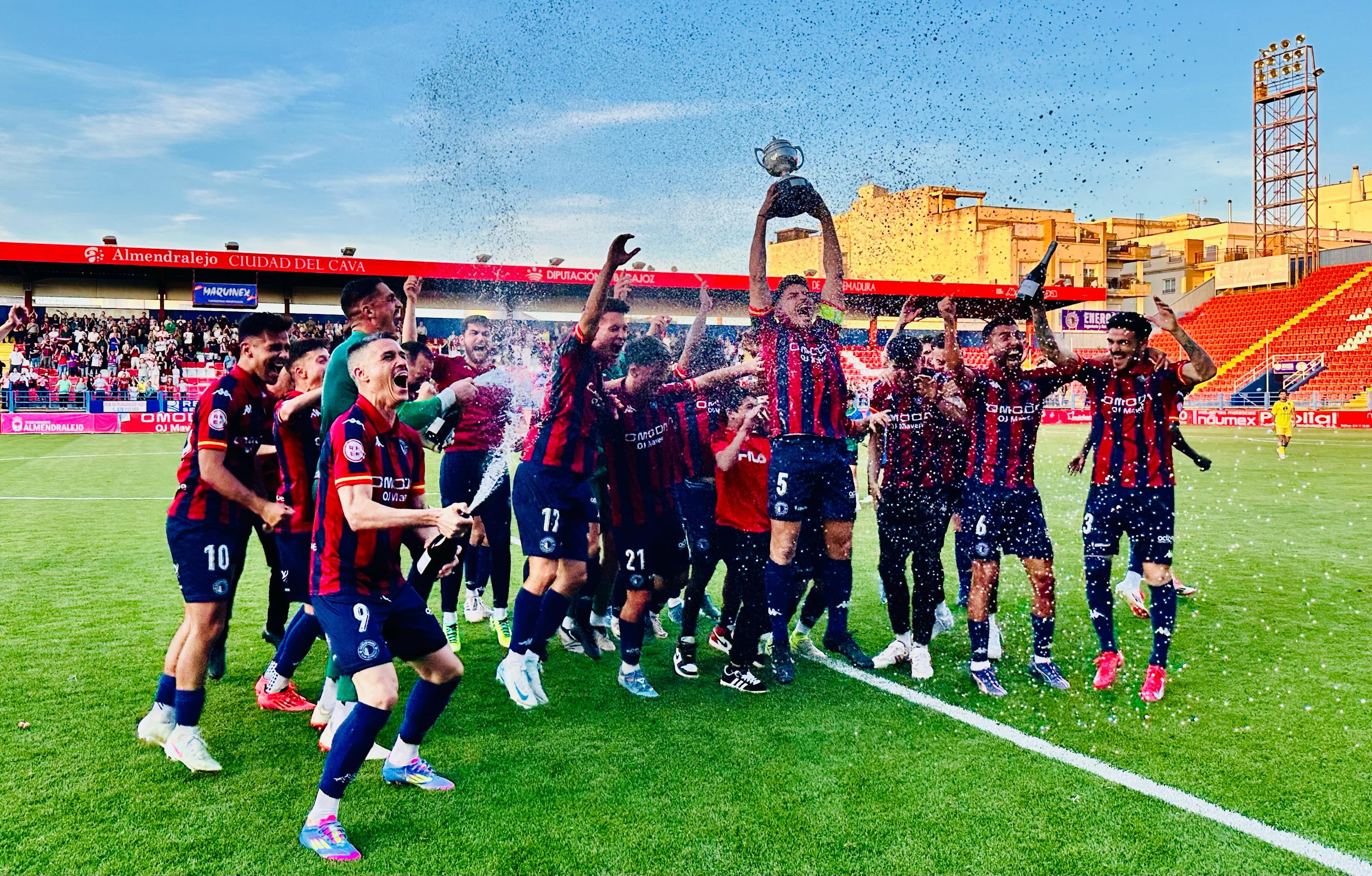 El Extremadura se proclama campeón de la Tercera 24-25.