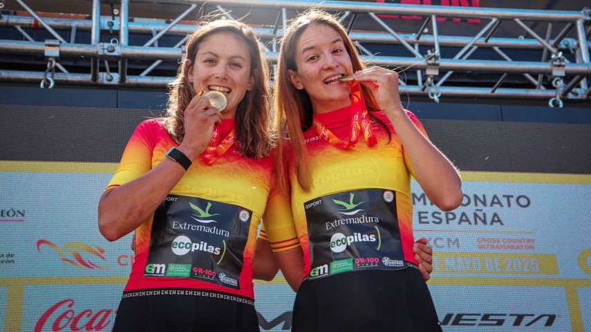 María Reyes y Natalia Fischer