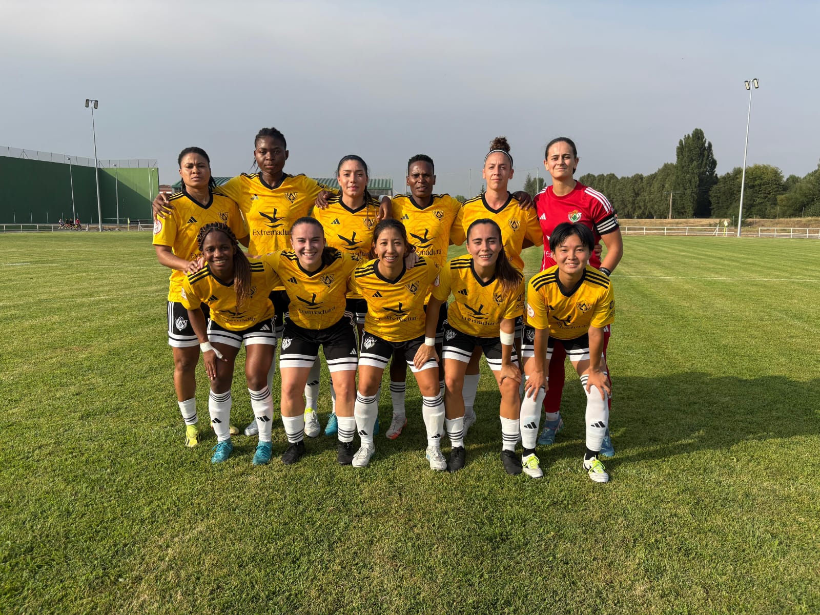 Cacereño Femenino