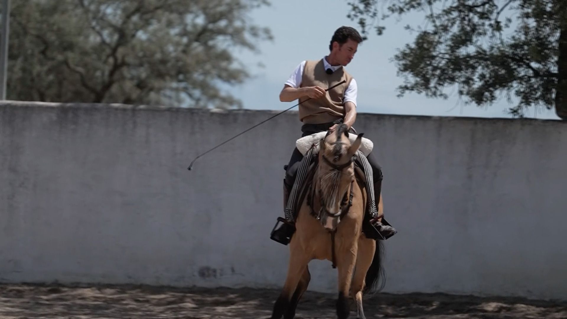 Leonardo Hernández, Juan Bazaga Tierra de Toros, Canal Extremadura