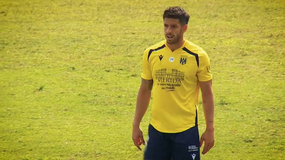 El jugador más veterano de la plantilla del Mérida, Pipe