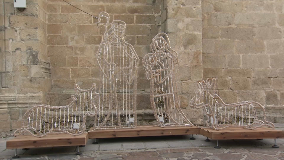 Belén navideño instalado en Cáceres, preparado para la inauguración de la iluminación