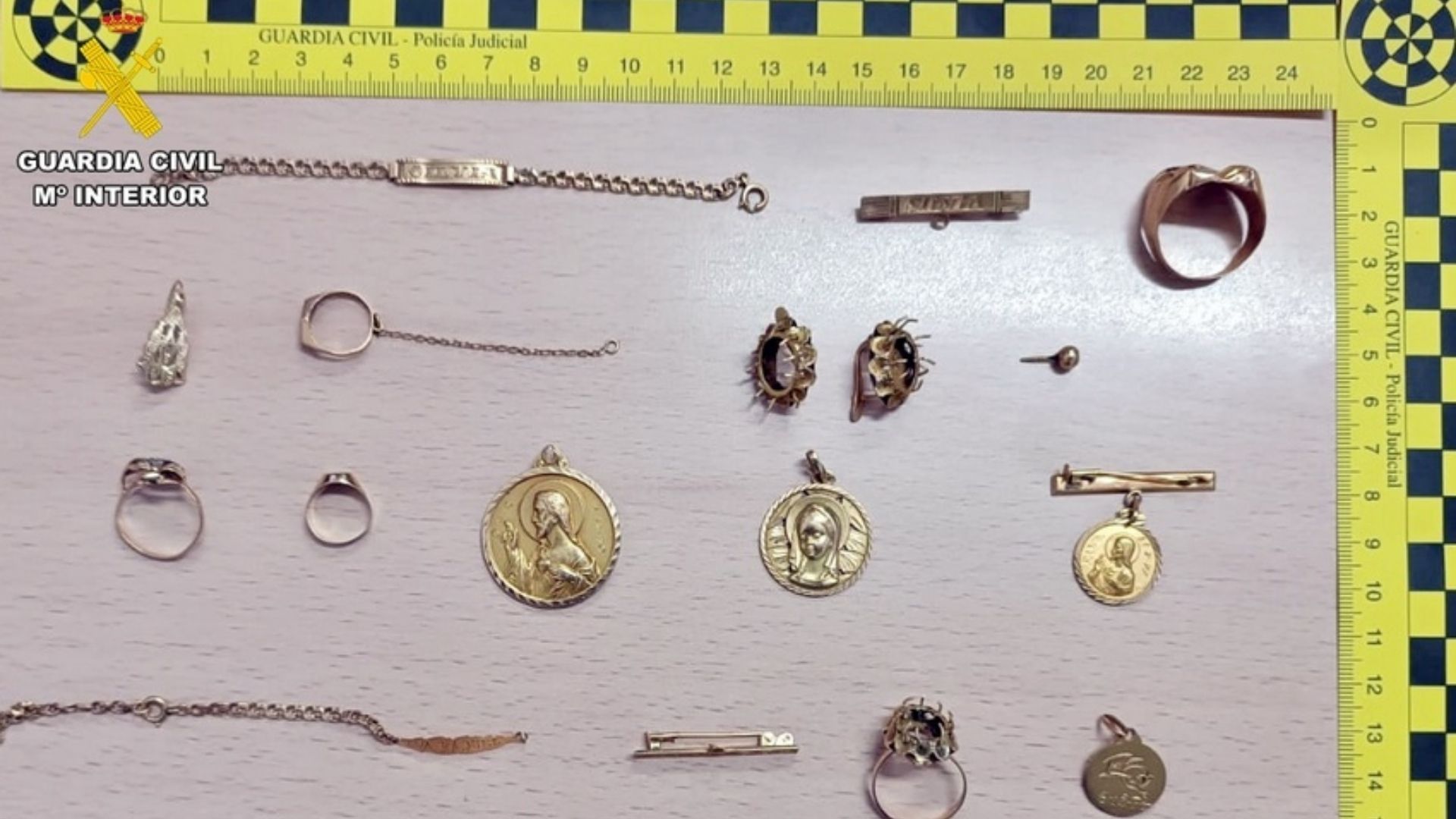 Parte de las joyas recuperadas