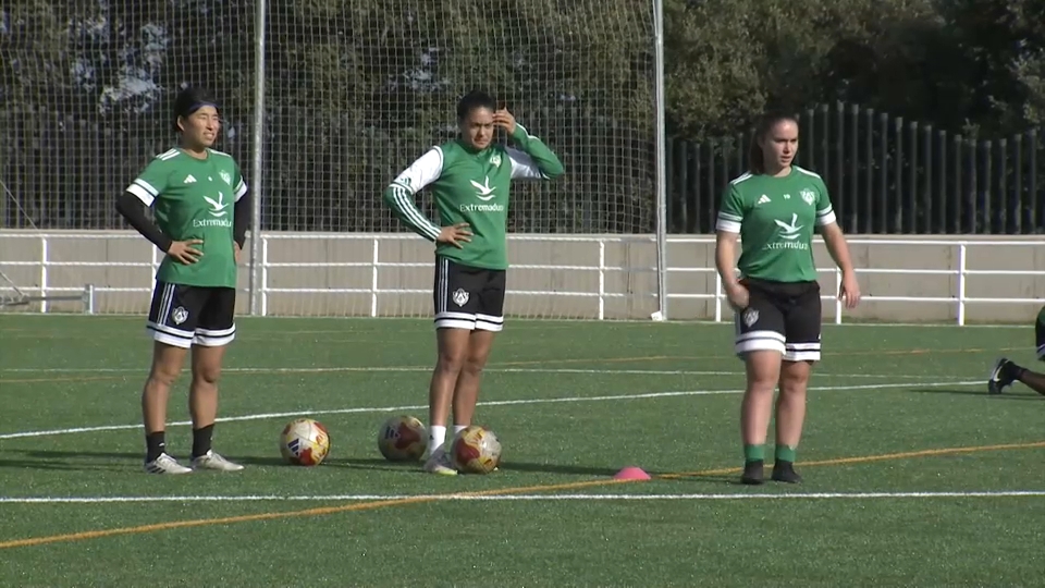 Entrenamiento del C.P.Cacereño femenino