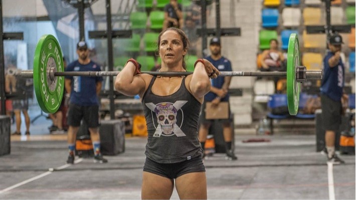 Corega en el gimnasio