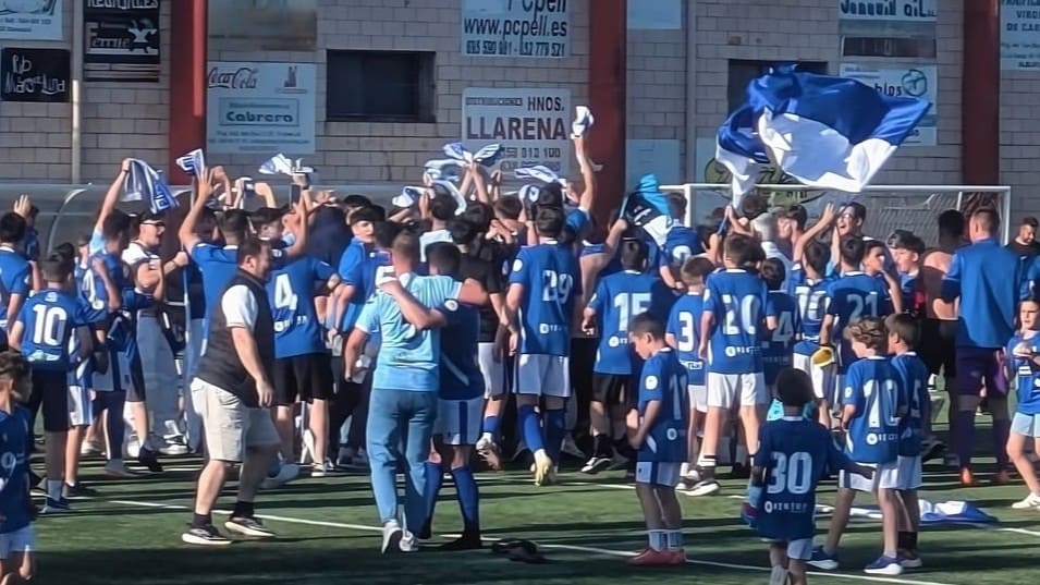 Celebración del ascenso del Alburquerque